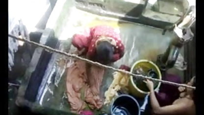 பதற்றமடைந்த டீன் தேன் சிற்றின்ப திரைப்படம் ஆன்லைன் தங்கத்துடன் முன்னொட்டு மாற்றாந்தாய் இணைகிறார்