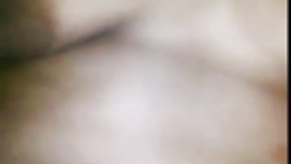 கவர்ச்சியான டீன் நீல படம் இந்தியில் மெய்ன் வீடியோ