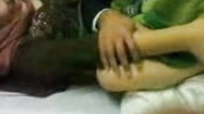 பணிப்பெண் நட்பு அம்மா மகன் செக்ஸ் படம்