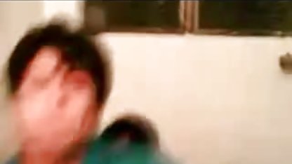 பொன்னிறம் ஒரு தங்க பிரியங்கா சோப்ரா கி நீல படம் மழை எடுக்கும்