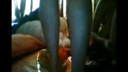 முதிர்ந்த லெஸ்பியன் சன்னி லியோன் கவர்ச்சி படம் காரில் ஃபக். பஸ்டி மில்ஃப் வேகமாக நடுங்குகிறது