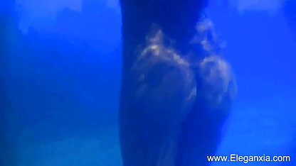 ஜென்னி ஜேம்ஸ் சூடான அம்மா செக்ஸ் படம் அனல் களியாட்டம் 11