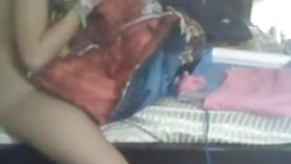 பிரேசர்கள் - சைரன் டி மெர் தனது வளர்ப்பு சேவலை சூடான, கவர்ச்சி படம் விரும்புகிறார்