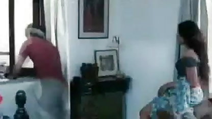 டெலிவரி கேர்ள் ஜினா காதலர் ஃபக்ஸ் ஆதரவு மார்கஸ் டுப்ரீ கவர்ச்சி வீடியோ படம் படம் -