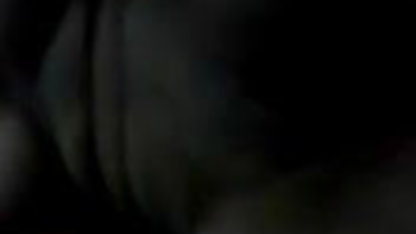 அழகு பெரிய செக்ஸ் வீடியோக்கள் தனது அடிமையின் டிக்கை உறிஞ்சி கடினமாகப் பிடிக்கிறது