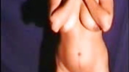 சூப்பர் அழகான ஆசிய புதிய இந்தி நீல படம் குழந்தை உறிஞ்சி சவாரி செய்கிறது d