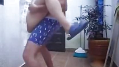 நீல நிற கண்கள் பிரபல செக்ஸ் திரைப்படங்கள் கொண்ட இயற்கை பொன்னிற வெப்கேம் மாதிரி