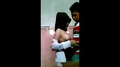 சகோதரர் அவருடன் உடலுறவு கொண்டதற்காக தனது தெலுங்கு நீல படம் செக்ஸ் நண்பரை விவாகரத்து செய்ய சகோதரியை வற்புறுத்தினார்