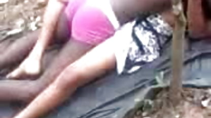 4 காமம் கொண்ட சோனியா - மியா கலிபா, கவர்ச்சி படம் காலுறைகள் மற்றும் சிவப்பு காலணிகள் கொண்ட கவர்ச்சியான குழந்தை