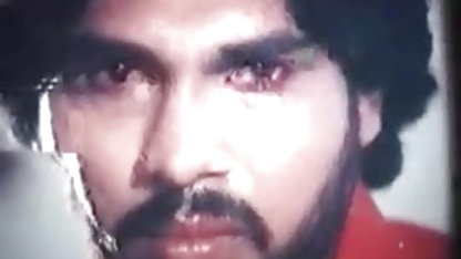 நல்ல பொன்னிற பெண்ணுக்கு க்ரீம்பி கிடைக்கிறது மருத்துவர் கவர்ச்சி படம்