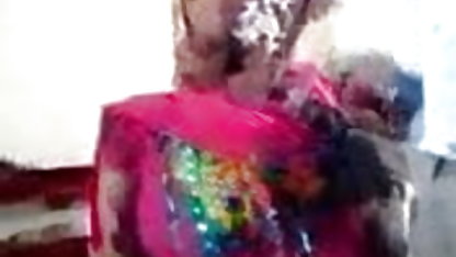 வீட்டிலிருந்து இந்தி காதல் செக்ஸ் டோனட்ஸ்