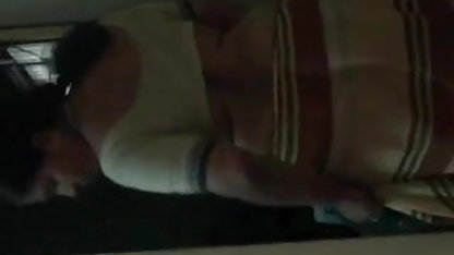 துளையிட்ட கிம் கர்தாஷியன் செக்ஸ் ஆபாச முலைகள்