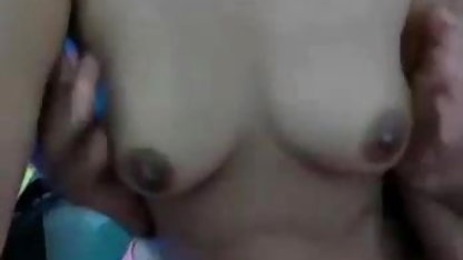 பெண்கள் நீச்சலுடைகளை இழக்கிறார்கள் அலாதீன் செக்ஸ்