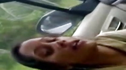 தனது பழைய கணவரை விட அவர் நன்றாகப் பழக முடியும் என்பதை அவர் தனது தாயின் நண்பருக்கு நிரூபித்தார் மாமியின் கவர்ச்சி படம் வீடியோ