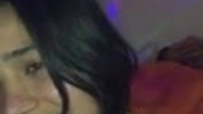 லெஸ்பியன் 1 டீன் மற்றும் அவரது சிறந்த நண்பர்களுடன் அழகான பெண் வீடியோ எக்ஸ் மூன்றுபேர்