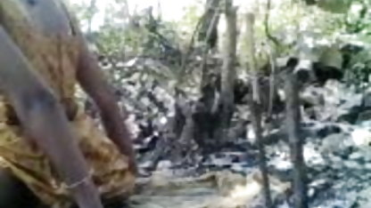 மொத்தமாகப் பிறகு, அவர் தனது ஹாலிவுட் செக்ஸ் திரைப்படம் பதிவிறக்க காயங்களை தனது பெண்ணின் மொழியால் நக்கினார்