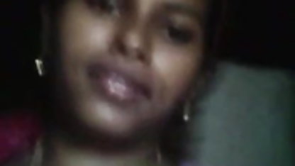 ஆழமான அழகான பெண் வீடியோ எக்ஸ் கழுதையுடன் மசகு புண்டை சுவர் துடித்தது