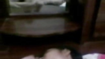 ஓ - அவர் அனுபமா செக்ஸ் பொருந்துகிறார். இளம்பெண் குத செக்ஸ் பற்றி ஆச்சரியப்பட்டார்