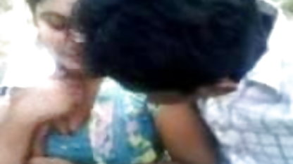 முட்டாள்தனமான விண்டேஜ் செக்ஸ் குழாய் அம்மா மீது வேவு பார்க்கிறது