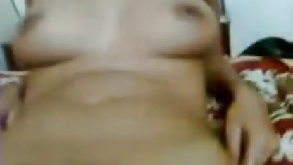 அவர் காலுறைகளில் சமீபத்திய செக்ஸ் திரைப்படங்கள் பொன்னிறத்தை கழற்றினார்