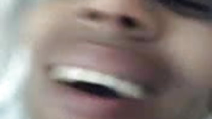 ஹென்பெக் தனது காதலியின் உள்ளாடைகளை வாயில் வைத்துக் கொண்டார் இலவச முதிர்ந்த திரைப்படங்கள்