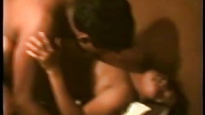 வெரோனிகா சூடான உளவாளி ஆபாச ஷர்ம் மியா பாண்டினி மீது ஸ்ட்ராபனை முயற்சிப்பார்