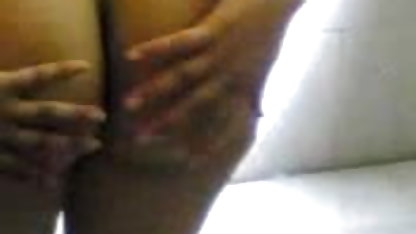 இளம் சீனப் பெண் அலறுகிறாள் கவர்ச்சி படம் கா வீடியோ