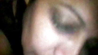 பெண் சிறுநீர் கழித்தல். கவர்ச்சி நீல படம் பதிவிறக்கம் தங்க மழை. சிறுநீர் மூடு. காரிலிருந்து சிறுநீர் கழித்தல். கழிப்பறையில் சிறுநீர் கழித்தல்