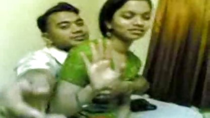 40 வயதான ஹேரி மேஜிக் ஆபாச திரைப்படங்கள் புண்டையில் சிக்கலாகிவிட்டது