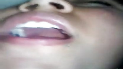 மியா திகில் செக்ஸ் திரைப்படங்கள் லியோன் இரண்டு தடிமனான தண்டுகளை சவாரி செய்கிறார்