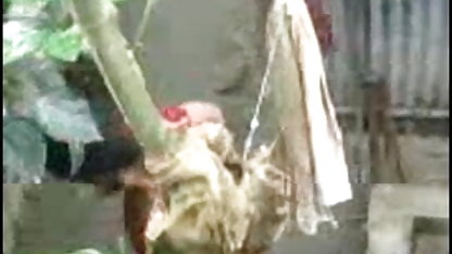 பொன்னிற டீன் குடும்ப ஆபாச திரைப்படங்கள் தனது டில்டோவுடன் சுயஇன்பம் செய்கிறாள்