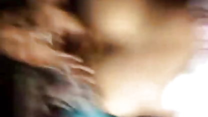 இளம் சிறிய மார்பகங்கள் ஒரு வகுப்பு தோழனை காதலிக்கின்றன குஜராத்தி, கவர்ச்சி படம்