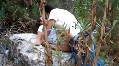 பச்சை குத்தப்பட்ட இஞ்சி கசிந்த செக்ஸ் டேப் குறும்பு சுற்றுலா கூட்டாளரை தருகிறது