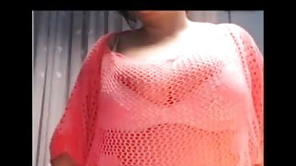 டீன் மலையாள செக்ஸ் சினிமா ஸ்பின்னர் லில்லி ஃபோர்டு ஆர்வத்துடன் சேவலைப் பயன்படுத்துகிறார்