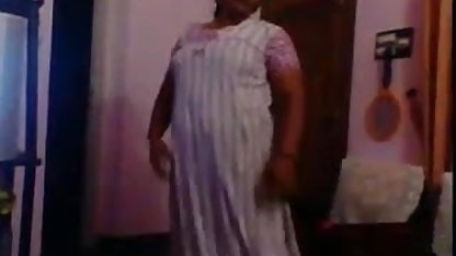 செயலாளர் முதலாளியின் வாயில் எடுத்தார் முழு செக்ஸ் தெலுங்கு