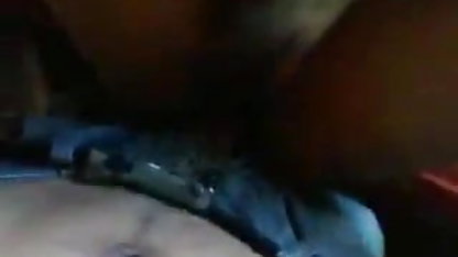 மோசமான மோசடி, பாலியல் திரைப்படங்கள் தளிர் மேலே இருந்து சுமைக்கு கீழ் சுவாசிக்கிறது