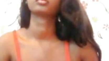 ஒரு பையன் ஒரு விபச்சாரியுடன் மறைக்கப்பட்ட கேமரா உளவாளி சிக்கி ஆபாச செக்ஸ் படமாக்கப்பட்டது