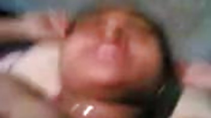 ஒரு புணர்ச்சியை தென் மெயின் மாமியின் எதிர்பார்த்து பால்கனியில் கிளிட்டோரிஸை கிண்டல் செய்வது