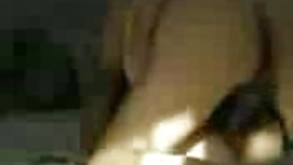 லெகிங்ஸில் உள்ள ரஷ்ய கட்டாயம் ஆபாச திரைப்படங்கள் பெண்கள் ஆற்றில் குண்டாக உள்ளனர்