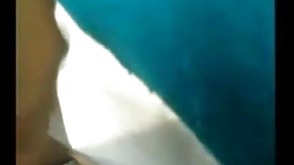 அவன் அவளை ஒரு மார்பகமாக்கினான், பறக்க பெண்கள் ஆபாச இப்போது அவள் அதைப் பயிற்சி செய்கிறாள்