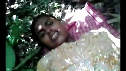 அம்மா பதின்ம வயது மகளுக்கு சேவல் சக் கற்றுக் கொடுக்கிறாள் மராத்தி நீல படம்