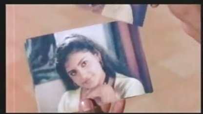 சாதாரண கொம்பு திரைப்படங்கள் இல்லத்தரசி நதியா கோலூப் தனது வாயில் ஒரு கடினமான ஃபக் மற்றும் ஜெர்க் பெறுகிறார்