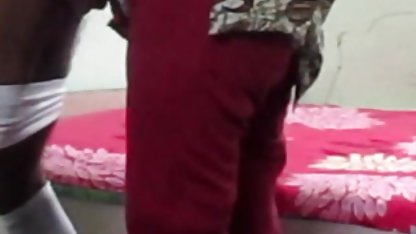 ஹார்னி குழந்தை பராமரிப்பாளர் இலவச கே செக்ஸ் திரைப்படங்கள் அல்ல கென்ட் அப்பாவை படகோட்டி செய்கிறார்