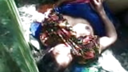 அம்மா தனது வளர்ப்பு மகனுடன் சேர்ந்து டில்டோ சீன கவர்ச்சி படம் குதத்தை அடைத்தாள்