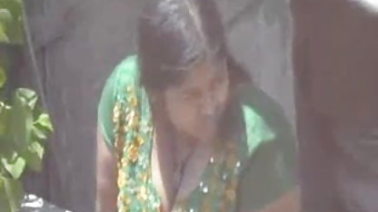 சிறந்த காதலியுடன் பகிர்ந்து கொள்கிறது இந்தி கவர்ச்சி நீல படம் வீடியோ