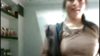 ஒரு இளம் ஜோடி அதை வீடியோவில் முதல் முறையாக செய்கிறது நீல படம் சன்னி லியோன்