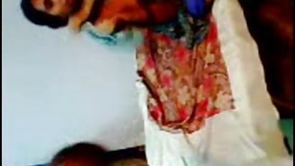 இன்று, அவளது மார்பில் விந்தணுக்கள் அதிகமாக கவர்ச்சி வீடியோ படம் இந்தி மை இருப்பது வெளிப்படையானது