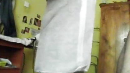 சப்பி காட்டில் சரணடைந்தார் எச்டி ஆபாச படம்