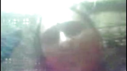 மிகவும் உணர்ச்சிவசப்பட்ட இளம் சிரிப்பு சிரிப்பு பினாய் செக்ஸ் திரைப்படங்கள்