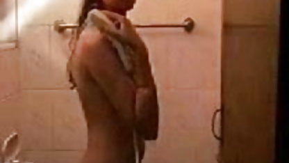 தலை அழகான செக்ஸ் படம் முதல் கால் வரை விந்தணுக்களால் பூசப்பட்ட காதலி